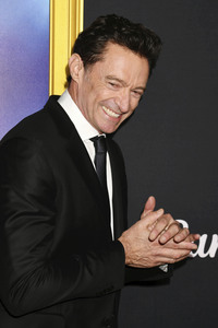 Closing Ceremony und Filmpremiere 'Song Sung Blue', AFI Fest 2025 in Los Angeles