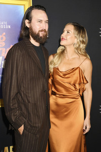 Closing Ceremony und Filmpremiere 'Song Sung Blue', AFI Fest 2025 in Los Angeles