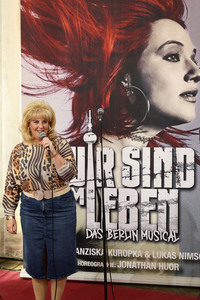 Pressekonferenz zum Musical 'Wir sind am Leben' in Berlin