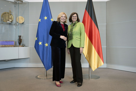 Empfang zum Gespräch zwischen der Bundestagspräsidentin und der Präsidentin des Bayerischen Landtags in Berlin