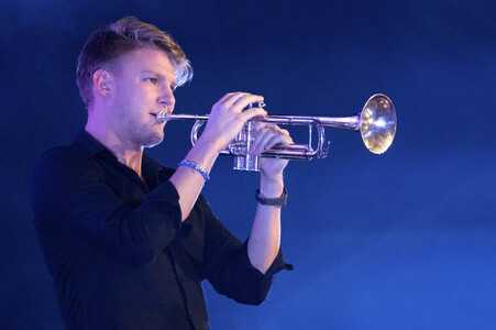 Konzert von Robin Leon in Düsseldorf