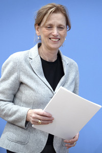 Bundespressekonferenz 'Aktuelle Herausforderungen beim Kinder- und Jugendschutz in der digitalen Welt' in Berlin