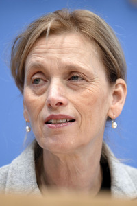 Bundespressekonferenz 'Aktuelle Herausforderungen beim Kinder- und Jugendschutz in der digitalen Welt' in Berlin