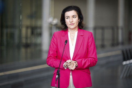 Pressekonferenz zur Weltraumsicherheitsstrategie der Bundesregierung in Berlin