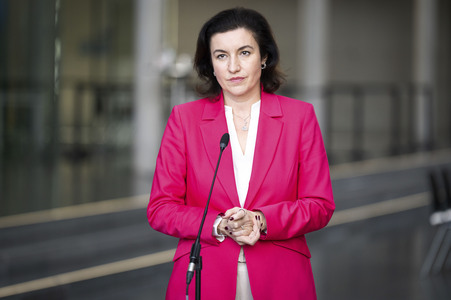 Pressekonferenz zur Weltraumsicherheitsstrategie der Bundesregierung in Berlin