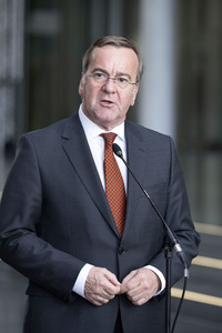 Pressekonferenz zur Weltraumsicherheitsstrategie der Bundesregierung in Berlin