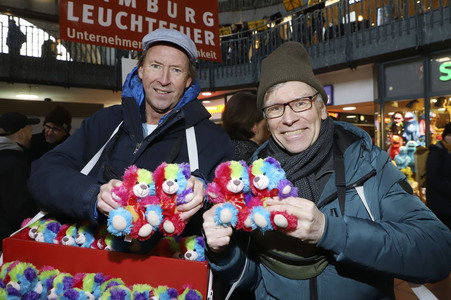 Leuchtfeuer-Teddy-Aktion 2025 in Hamburg