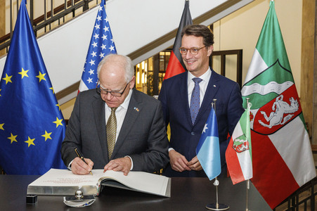 Empfang des Gouverneurs von Minnesota in Düsseldorf