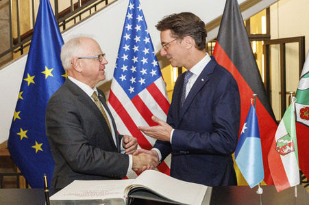 Empfang des Gouverneurs von Minnesota in Düsseldorf