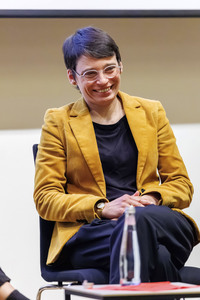 NRW Studienpräsentation 'Sorgerechtsentzug bei lesbischen Mütt