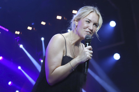 Schlagerwahn auf der Reeperbahn in Hamburg