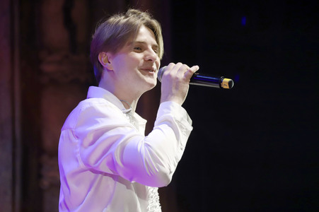 Schlagerwahn auf der Reeperbahn in Hamburg