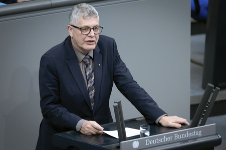 42. Sitzung des Deutschen Bundestages in Berlin