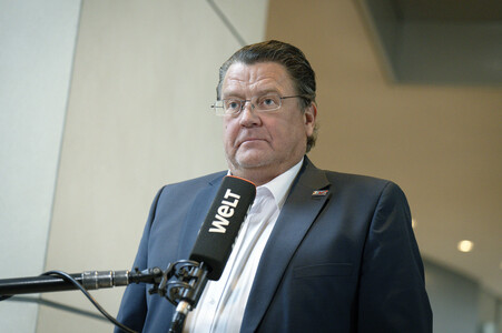 43. Sitzung des Deutschen Bundestages in Berlin