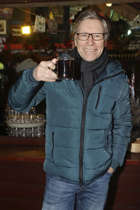 Taco und Thorsten Laussch auf dem Weihnachtmarkt in Hamburg