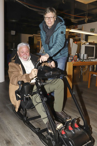 Taco und Thorsten Laussch auf dem Weihnachtmarkt in Hamburg