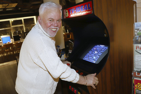 Taco und Thorsten Laussch auf dem Weihnachtmarkt in Hamburg