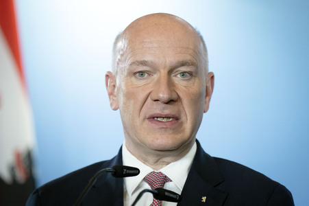 Antrittsbesuch von Bundeskanzler Friedrich Merz im Roten Rathaus in Berlin