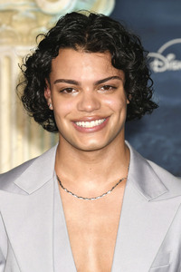 Season2 Premiere 'Percy Jackson: Die Serie' in Los Angeles