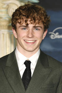 Season2 Premiere 'Percy Jackson: Die Serie' in Los Angeles