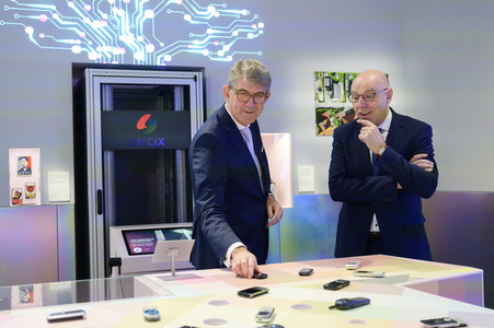 Austellungseröffnung 'Du bist Teil der Geschichte' in Bonn