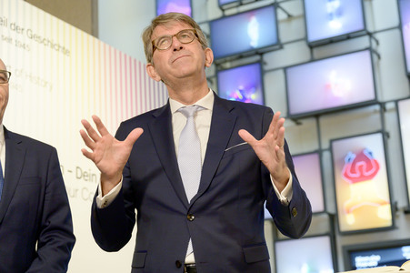 Austellungseröffnung 'Du bist Teil der Geschichte' in Bonn