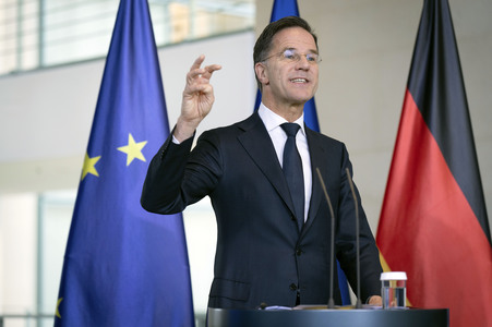 Empfang des NATO-Generalsekretärs in Berlin