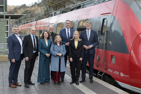 Inbetriebnahme der neuen Ahrtalbahn