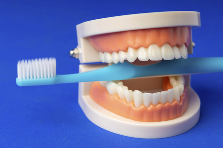 Symbolfoto Zahnpflege