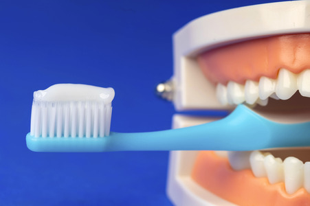 Symbolfoto Zahnpflege