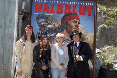 Pressetermin 'Halblut' in Bad Segeberg