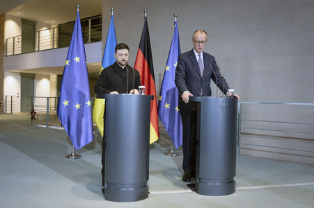 Pressestatement von Selenskyj und Merz zum Ukraine-Gipfel in Berlin