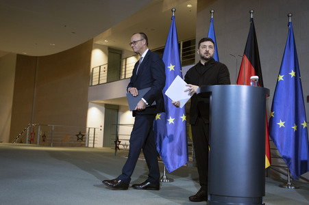 Pressestatement von Selenskyj und Merz zum Ukraine-Gipfel in Berlin