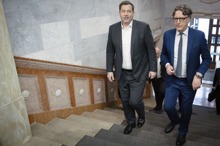 Pressekonferenz zur Vorstellung des Deutschlandfonds bei der KfW-Bankengruppe in Berlin