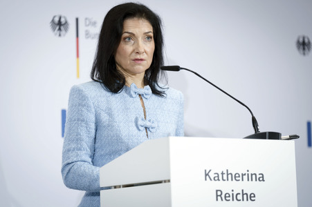 Pressekonferenz zur Vorstellung des Deutschlandfonds bei der KfW-Bankengruppe in Berlin