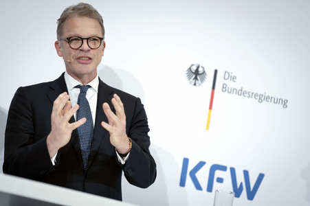 Pressekonferenz zur Vorstellung des Deutschlandfonds bei der KfW-Bankengruppe in Berlin