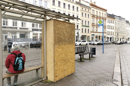 Symbolfoto Schutz gegen Pyrotechnik