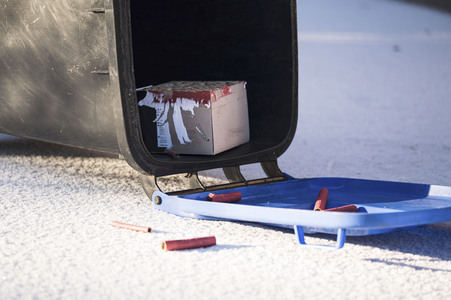 Symbolbild Feuerwerkskörper-Müll