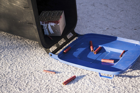 Symbolbild Feuerwerkskörper-Müll