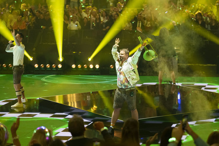 TV-Show 'Silvester-Schlagerbooom 2026 live - Die Wunderlichtershow!' in München