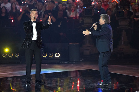 TV-Show 'Silvester-Schlagerbooom 2026 live - Die Wunderlichtershow!' in München