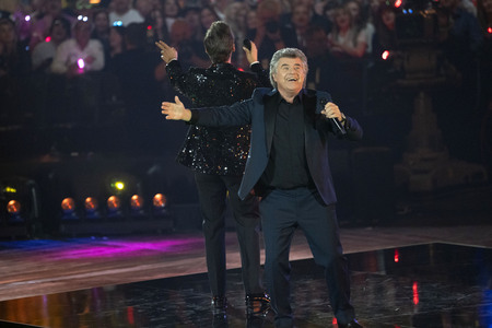 TV-Show 'Silvester-Schlagerbooom 2026 live - Die Wunderlichtershow!' in München