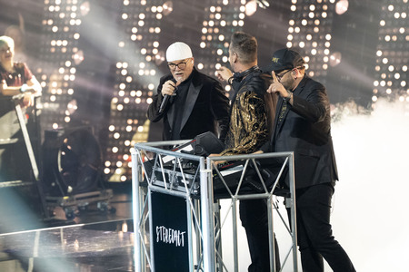 TV-Show 'Silvester-Schlagerbooom 2026 live - Die Wunderlichtershow!' in München