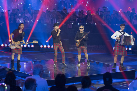 TV-Show 'Silvester-Schlagerbooom 2026 live - Die Wunderlichtershow!' in München