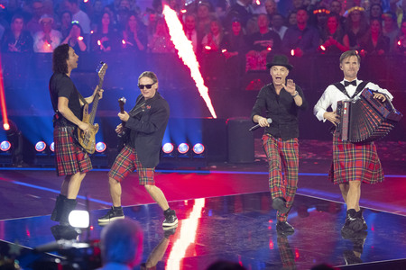 TV-Show 'Silvester-Schlagerbooom 2026 live - Die Wunderlichtershow!' in München