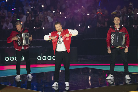 TV-Show 'Silvester-Schlagerbooom 2026 live - Die Wunderlichtershow!' in München