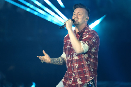 TV-Show 'Silvester-Schlagerbooom 2026 live - Die Wunderlichtershow!' in München