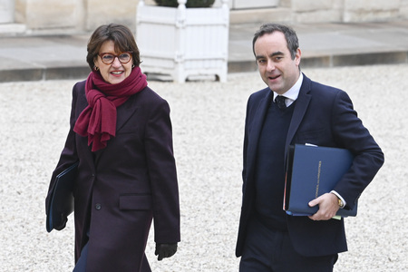 Kabinettssitzung  in Paris