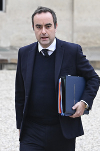 Kabinettssitzung  in Paris