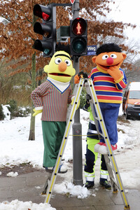 Ernie und Bert werden Ampelmännchen in Hamburg
